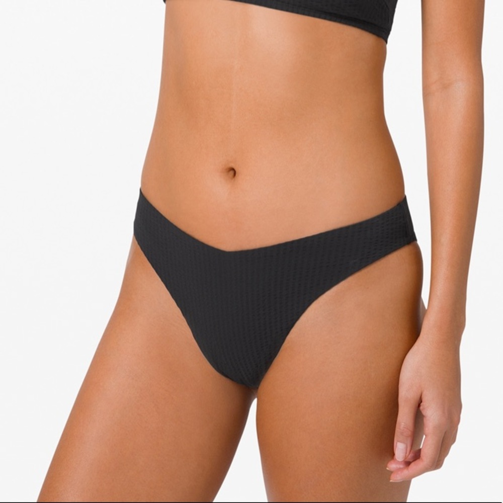 🆕 lululemon bikini bottoms 🌊